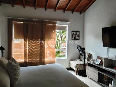Casa de 3 alcobas en venta en El Poblado, Medellín, 220 m² · foto 10 de 19