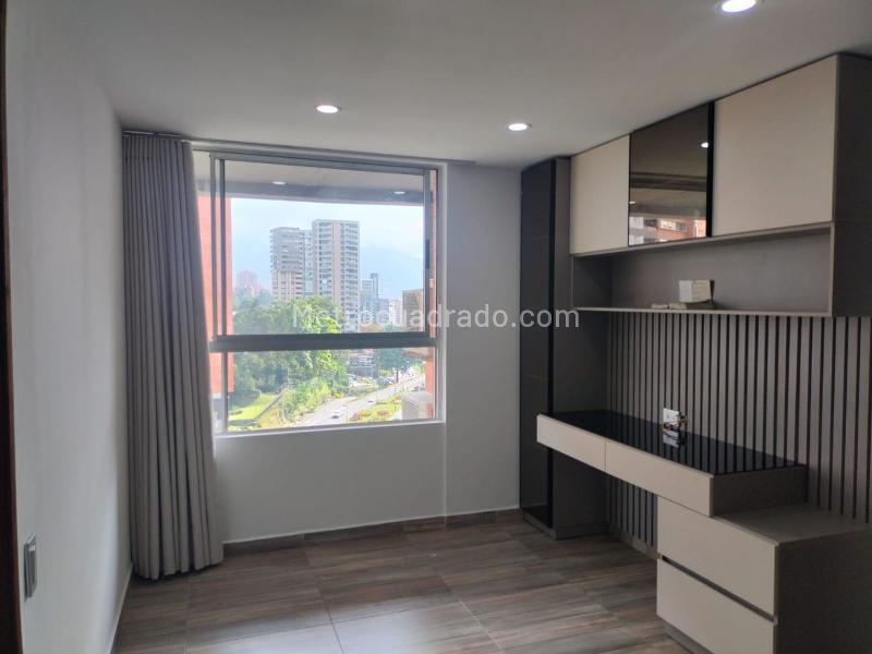 Apartamento Amoblado de 4 Alcobas con 3 Baños en El Poblado - 8