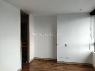 Apartamento en venta en El Poblado, Medellín · foto 16 de 19