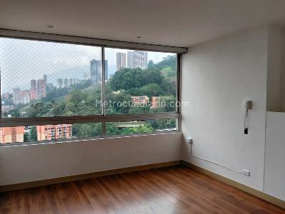 Apartamento en venta en El Poblado, Medellín · foto 9 de 19