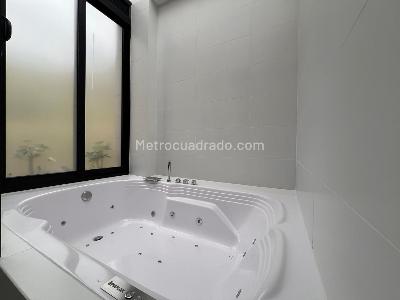 Casa de 3 alcobas en venta en Rionegro, Rionegro, 328 m² · foto 14 de 17