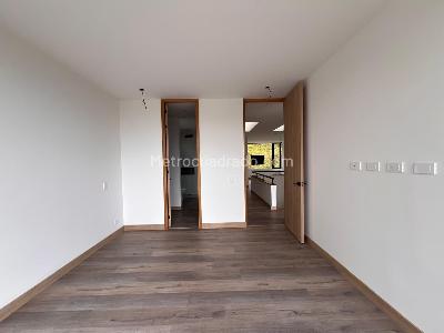 Casa de 3 alcobas en venta en Rionegro, Rionegro, 328 m² · foto 9 de 17