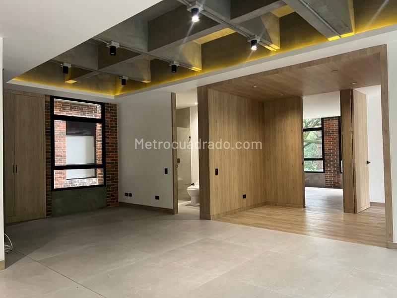 Apartamento Moderno de 2 Alcobas en El Poblado Tranquilo - 3