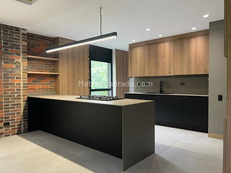 Apartamento Moderno de 2 Alcobas en El Poblado Tranquilo - 4