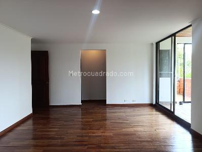 Apartamento de 3 alcobas en venta en Los Balsos, Medellín, 198 m² · foto 10 de 20