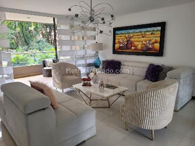 Apartamento de 3 alcobas en venta en El Poblado, Medellín, 138 m² · foto 2 de 12