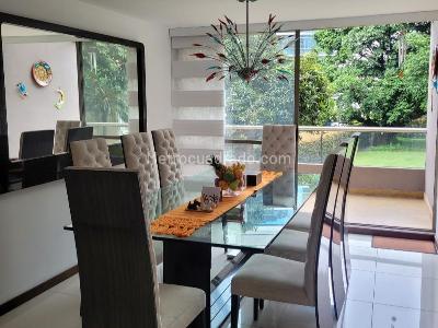 Apartamento de 3 alcobas en venta en El Poblado, Medellín, 138 m² · foto 3 de 12
