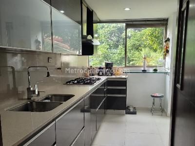 Apartamento de 3 alcobas en venta en El Poblado, Medellín, 138 m² · foto 5 de 12