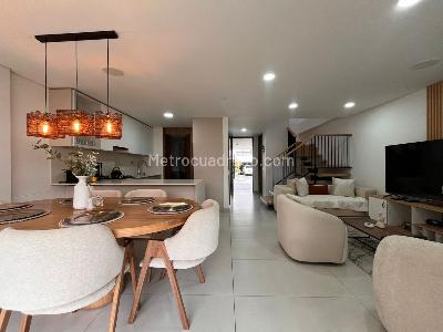Casa de 3 alcobas en arriendo en Envigado, Envigado, 168 m² · foto 2 de 20