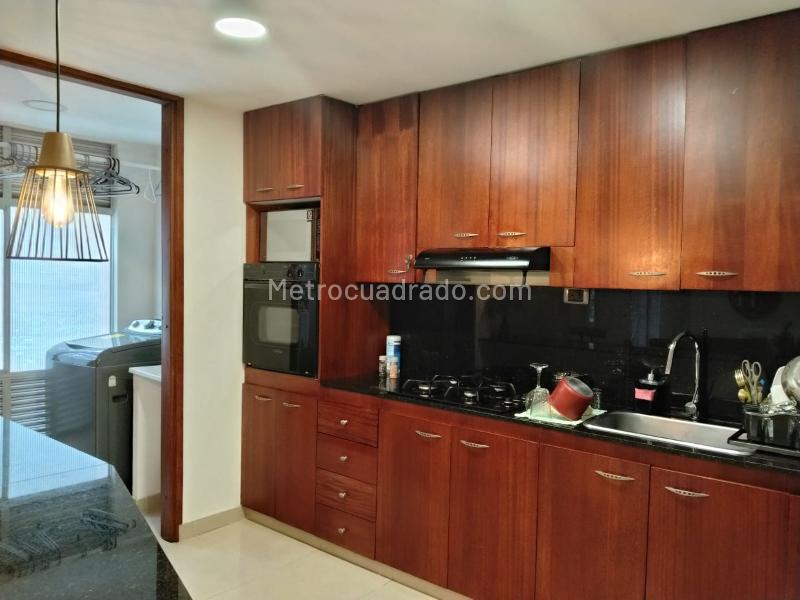 Furnished 1BR Studio in El Poblado with Balcony, Parking & Gym/Pool - 5