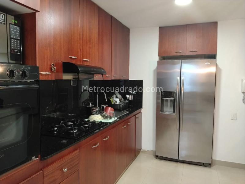 Furnished 1BR Studio in El Poblado with Balcony, Parking & Gym/Pool - 6