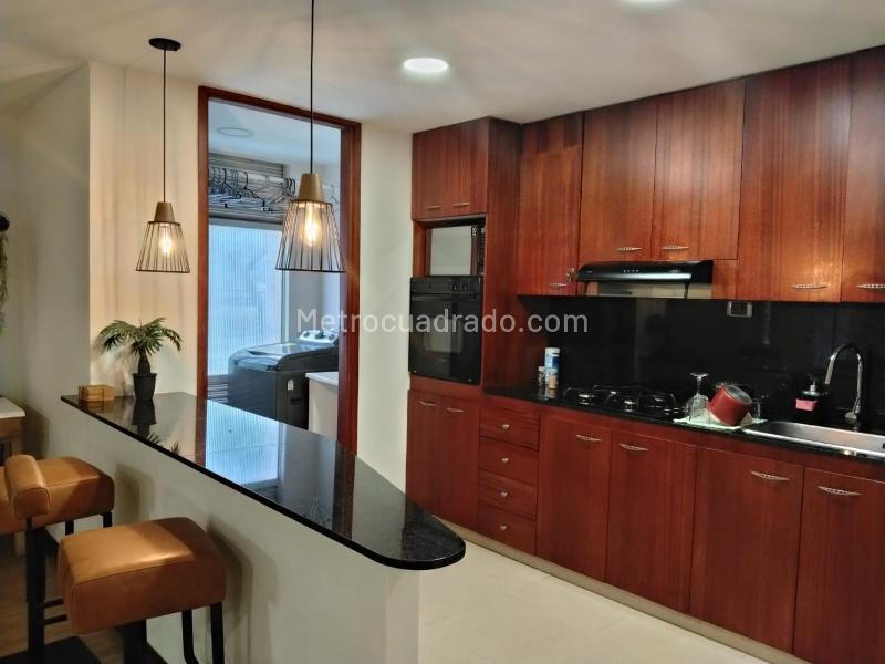 Furnished 1BR Studio in El Poblado with Balcony, Parking & Gym/Pool - 7
