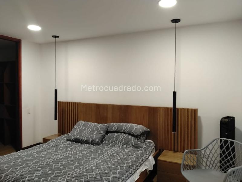 Furnished 1BR Studio in El Poblado with Balcony, Parking & Gym/Pool - 9