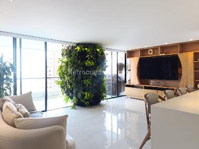 Apartamento de 3 alcobas en venta en El Poblado, Medellín, 157 m² · foto 2 de 20