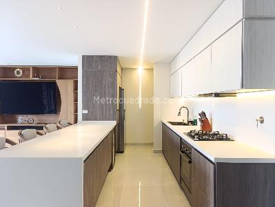Apartamento de 3 alcobas en venta en El Poblado, Medellín, 157 m² · foto 8 de 20