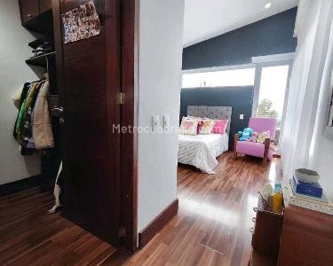 Casa de 3 alcobas en venta en Envigado, Envigado, 350 m² · foto 8 de 15