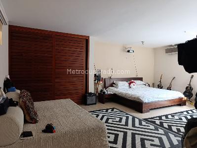 Casa de 4 alcobas en venta en El Poblado, Medellín, 1200 m² · foto 11 de 18