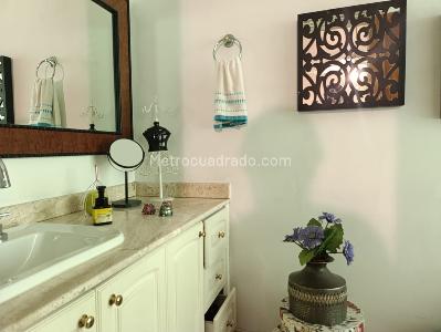 Casa de 4 alcobas en venta en El Poblado, Medellín, 1200 m² · foto 15 de 18