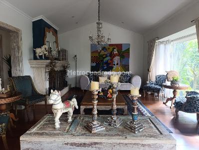 Casa de 4 alcobas en venta en El Poblado, Medellín, 1200 m² · foto 2 de 18