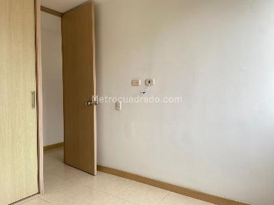 Apartamento de 3 alcobas en arriendo en Sabaneta, Sabaneta, 92 m² · foto 12 de 16
