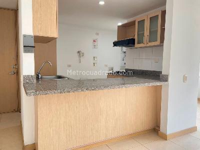 Apartamento de 3 alcobas en arriendo en Sabaneta, Sabaneta, 92 m² · foto 3 de 16
