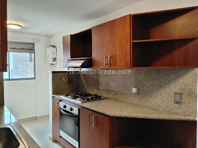 Apartamento en venta en El Poblado, Medellín · foto 6 de 19