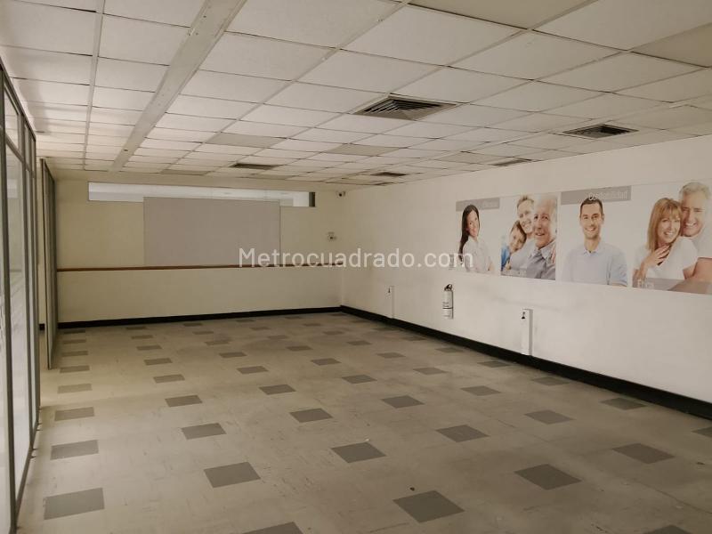 Oficina en Venta, CENTRO, Medellín - Más