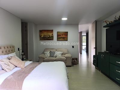 Apartamento en venta en El Poblado, Medellín · foto 13 de 19