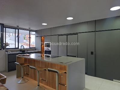 Apartamento en venta en El Poblado, Medellín · foto 8 de 19
