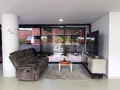 Apartamento en venta en El Poblado, Medellín · foto 9 de 19