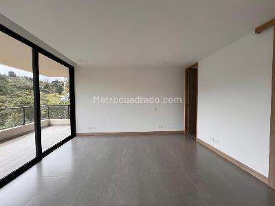 Casa de 3 alcobas en venta en Rionegro, Rionegro, 326 m² · foto 10 de 17