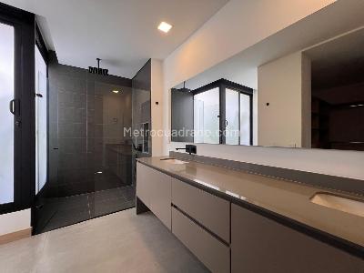 Casa de 3 alcobas en venta en Rionegro, Rionegro, 326 m² · foto 14 de 17