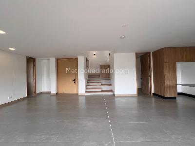 Casa de 3 alcobas en venta en Rionegro, Rionegro, 326 m² · foto 3 de 17