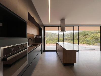 Casa de 3 alcobas en venta en Rionegro, Rionegro, 326 m² · foto 4 de 17