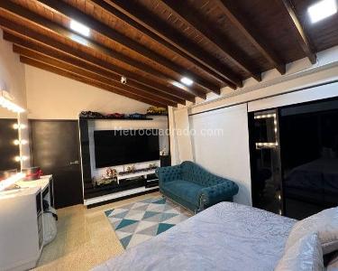 Casa de 3 alcobas en venta en Envigado, Envigado, 270 m² · foto 13 de 19