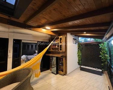 Casa de 3 alcobas en venta en Envigado, Envigado, 270 m² · foto 18 de 19
