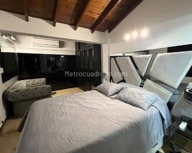 Casa de 3 alcobas en venta en Envigado, Envigado, 270 m² · foto 8 de 19