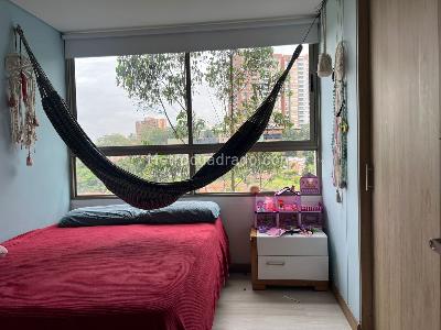 Apartamento en venta en Envigado, Envigado · foto 8 de 14
