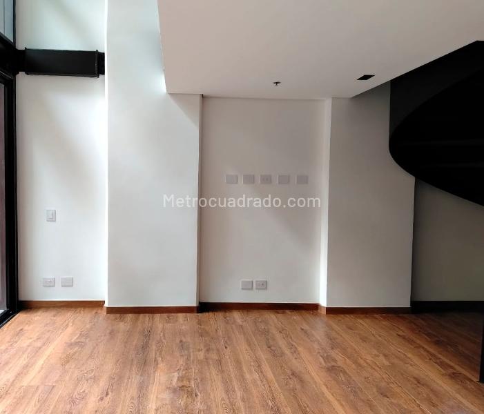 Apartamento de 1 Alcoba en El Poblado con Balcón - 2