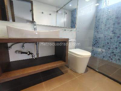 Apartamento de 3 alcobas en venta en El Poblado, Medellín, 150 m² · foto 17 de 18
