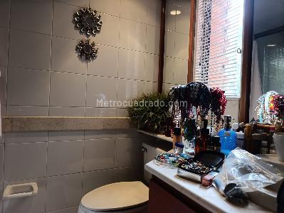 Apartamento de 3 alcobas en venta en El Poblado, Medellín, 165 m² · foto 17 de 18
