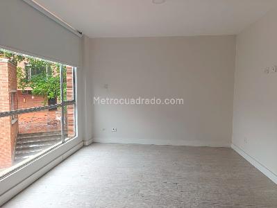 Apartamento de 3 alcobas en venta en El Poblado, Medellín, 220 m² · foto 10 de 19