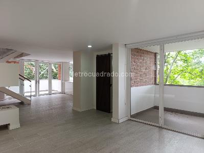 Apartamento de 3 alcobas en venta en El Poblado, Medellín, 220 m² · foto 4 de 19