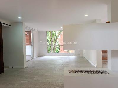 Apartamento de 3 alcobas en venta en El Poblado, Medellín, 220 m² · foto 5 de 19