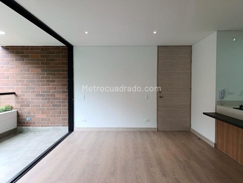 1BR Studio Apartment with Terrace in El Poblado - 4