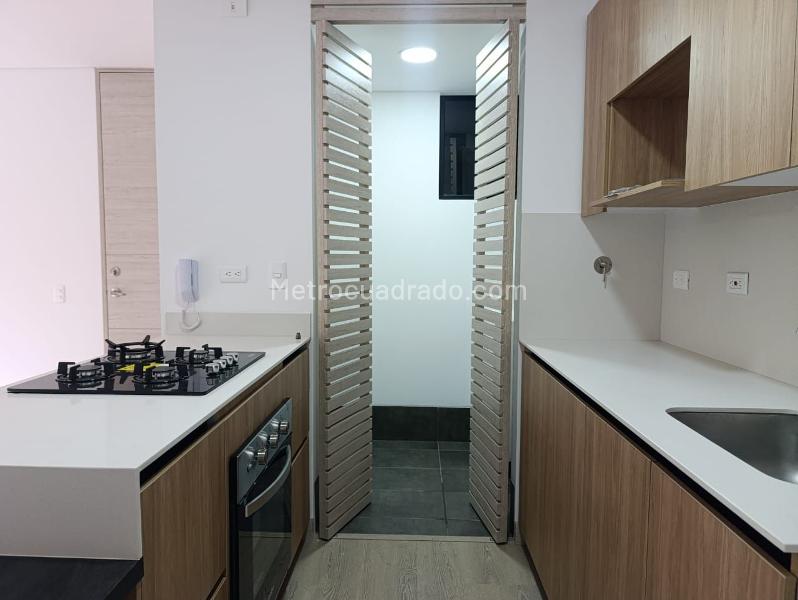 1BR Studio Apartment with Terrace in El Poblado - 8