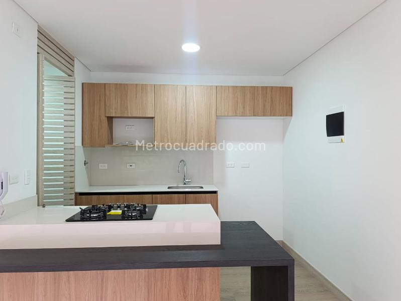 1BR Studio Apartment with Terrace in El Poblado - 9