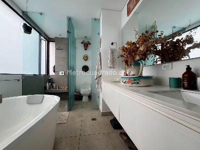 Apartamento en venta en El Poblado, Medellín · foto 15 de 19