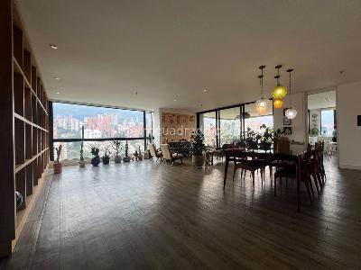 Apartamento en venta en El Poblado, Medellín · foto 3 de 19