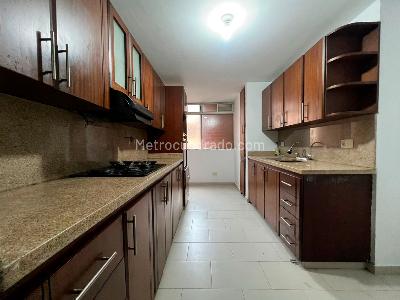 Apartamento en venta en Envigado, Envigado · foto 4 de 16